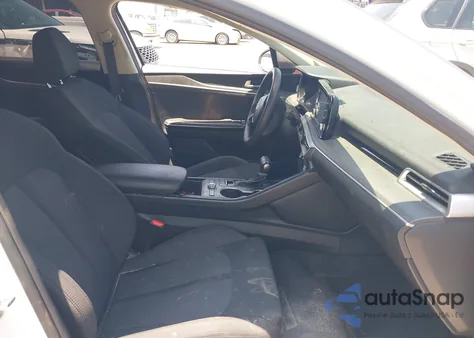 2021 Kia K5 Lxs z USA, uszkodzony, nr VIN 5XXG14J26MG054961